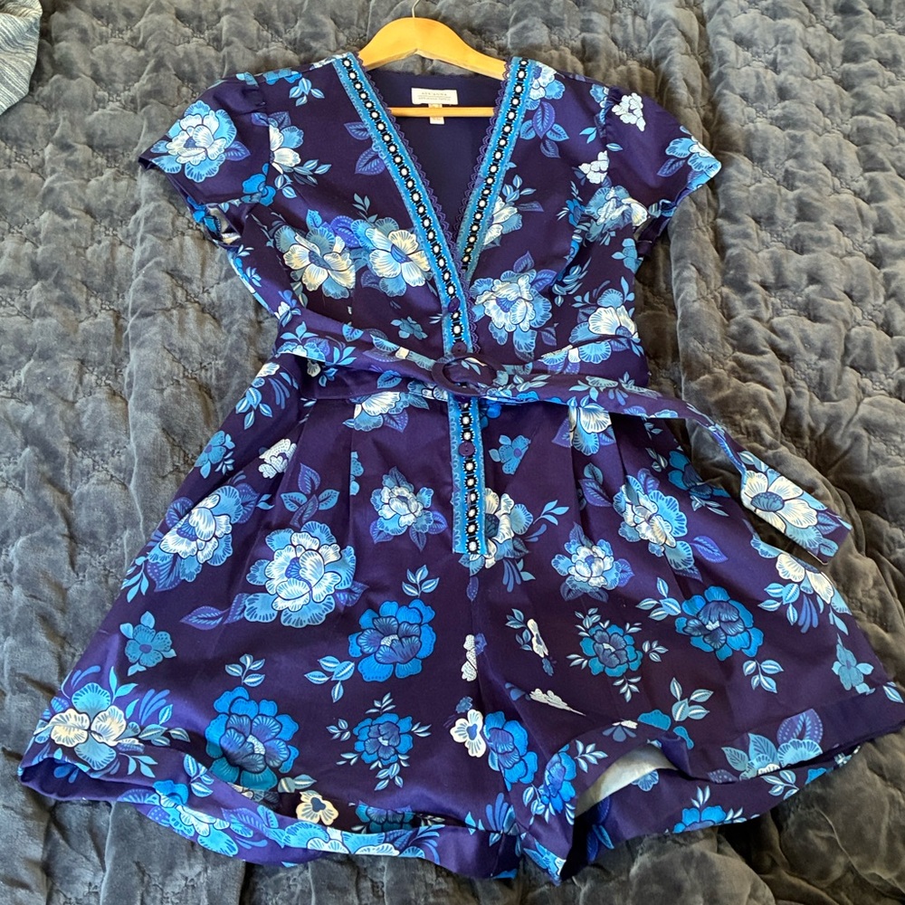 Adrianna Papell Navy Floral V-Neck Romper with Tie Waist